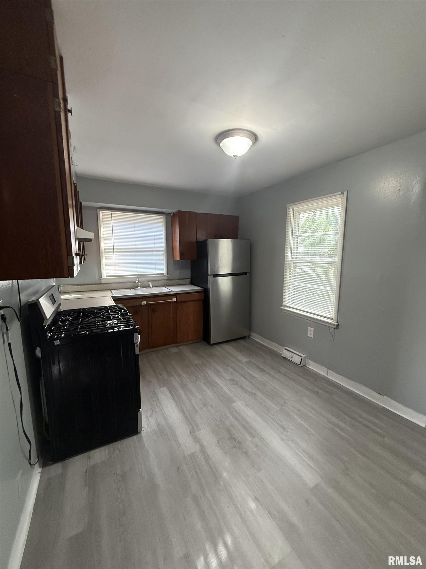 716 North Albert Street Macomb, IL 61455 - Photo 5 of 14