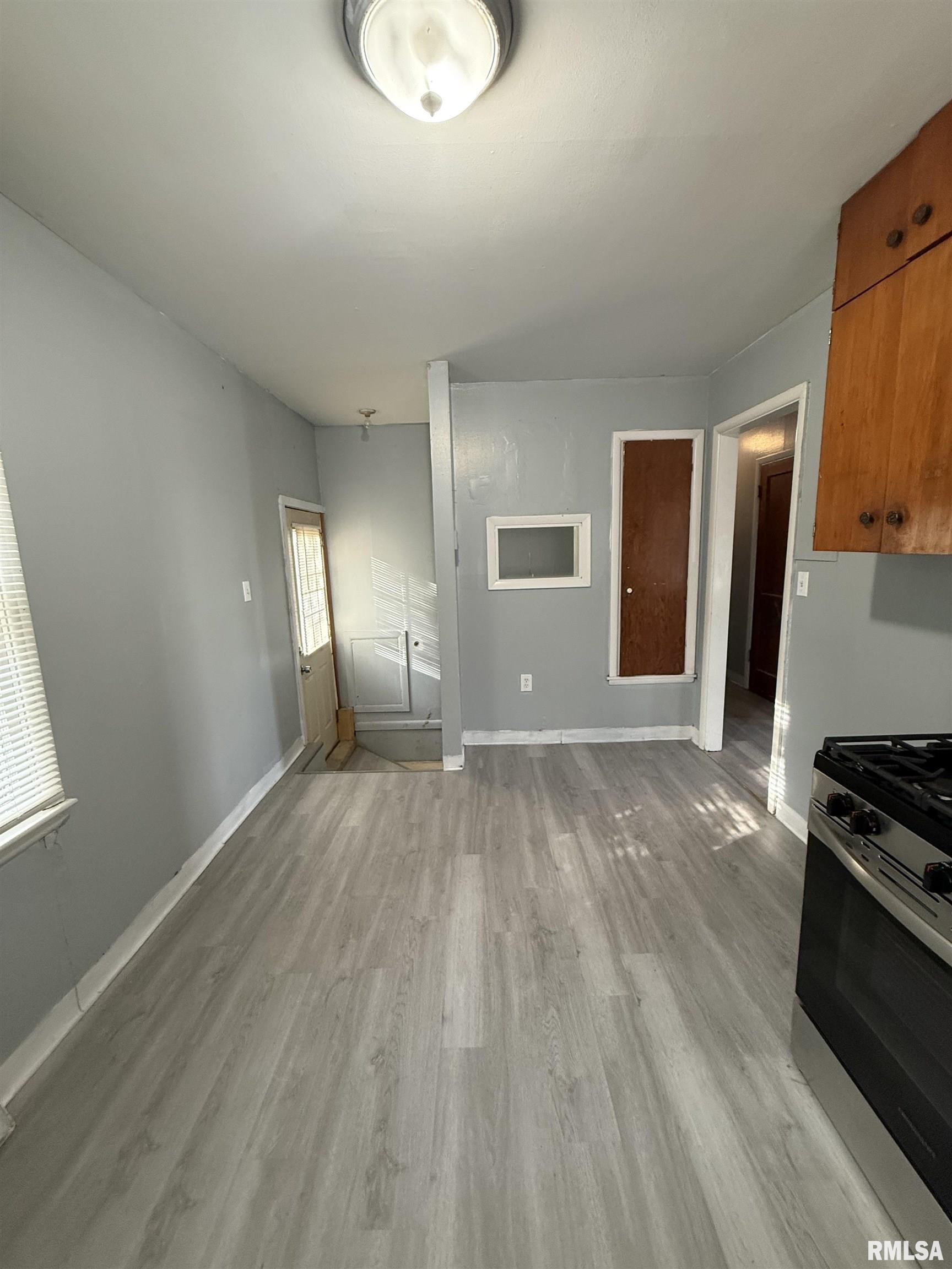 716 North Albert Street Macomb, IL 61455 - Photo 6 of 14