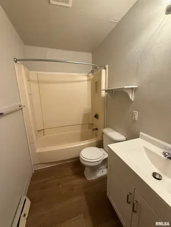 $37,000 | 716 North Albert Street, Macomb, IL 61455