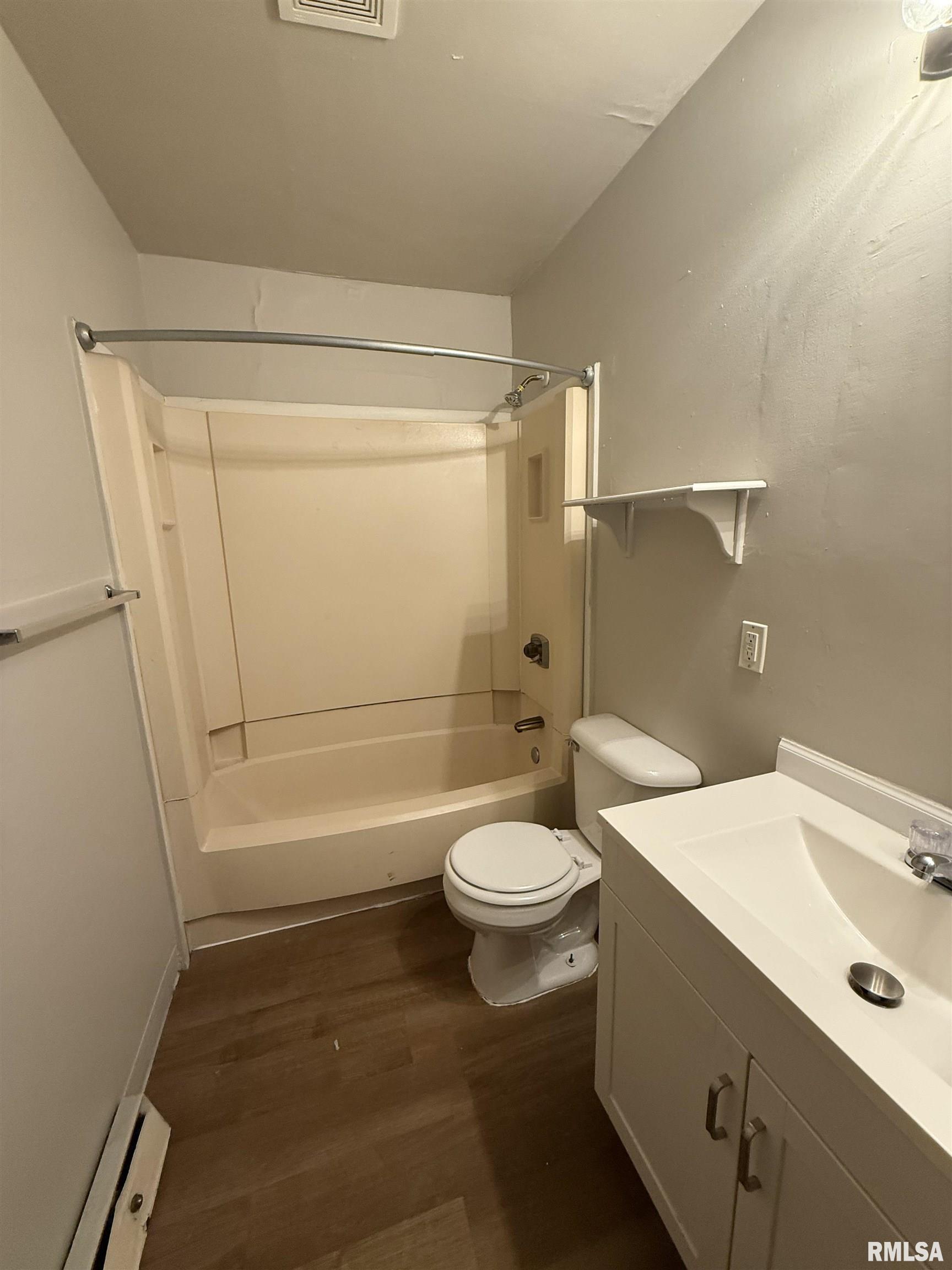 716 North Albert Street Macomb, IL 61455 - Photo 7 of 14