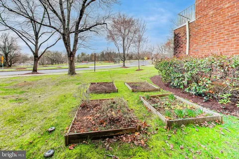 $254,900 | 5946 Westchester Park Drive, College Park, MD 20740