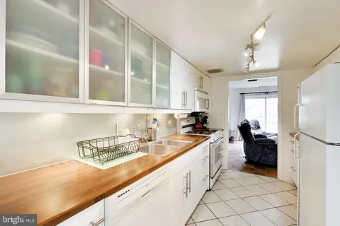 $254,900 | 5946 Westchester Park Drive, College Park, MD 20740