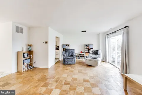 $254,900 | 5946 Westchester Park Drive, College Park, MD 20740