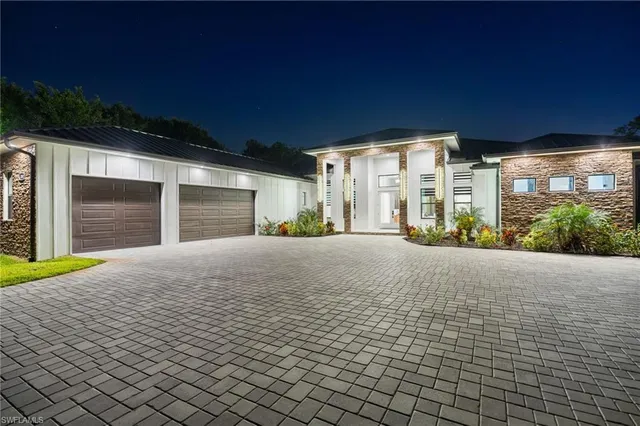 $4,895,000 | 7040 Sable Ridge Lane, Naples, FL 34109