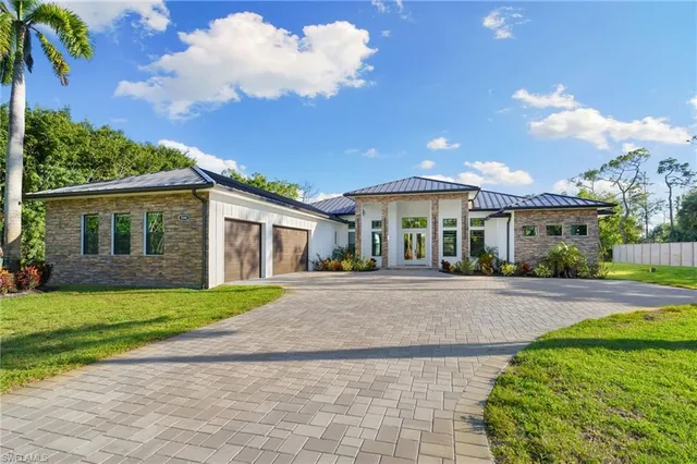 $4,895,000 | 7040 Sable Ridge Lane, Naples, FL 34109