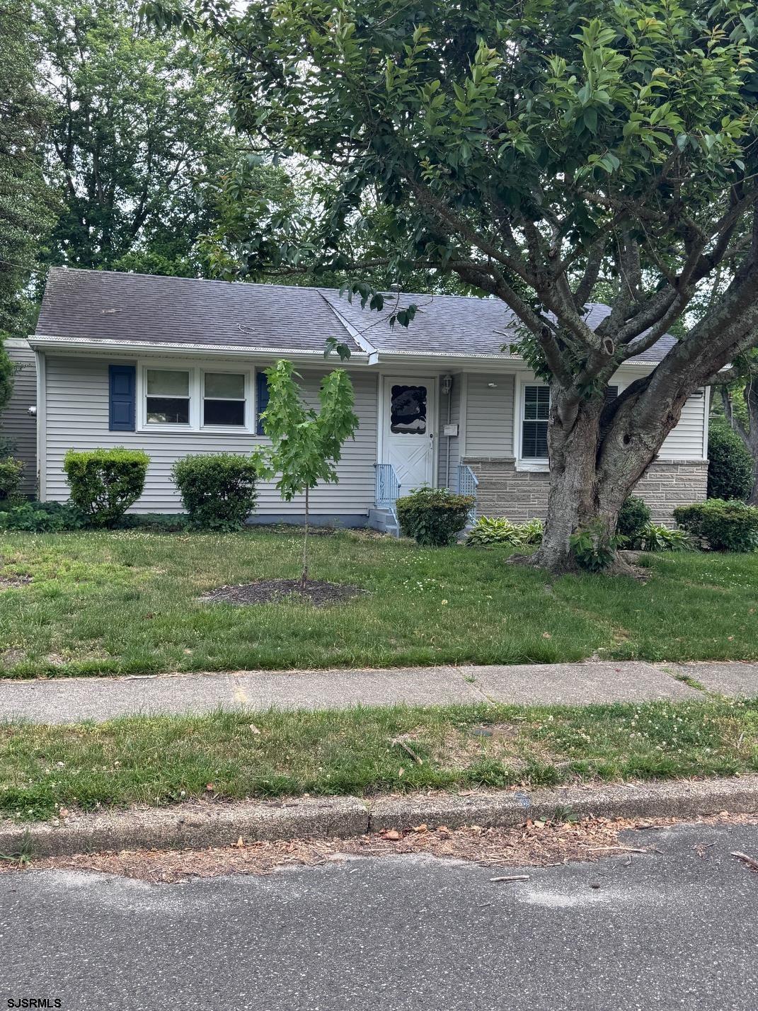 14 Colwick Drive Somers Point, NJ 08244 - Photo 3 of 18