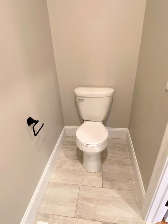 244 North Brayton Road Tiverton, RI 02878 - Photo 12 of 40 Gallery Image 12