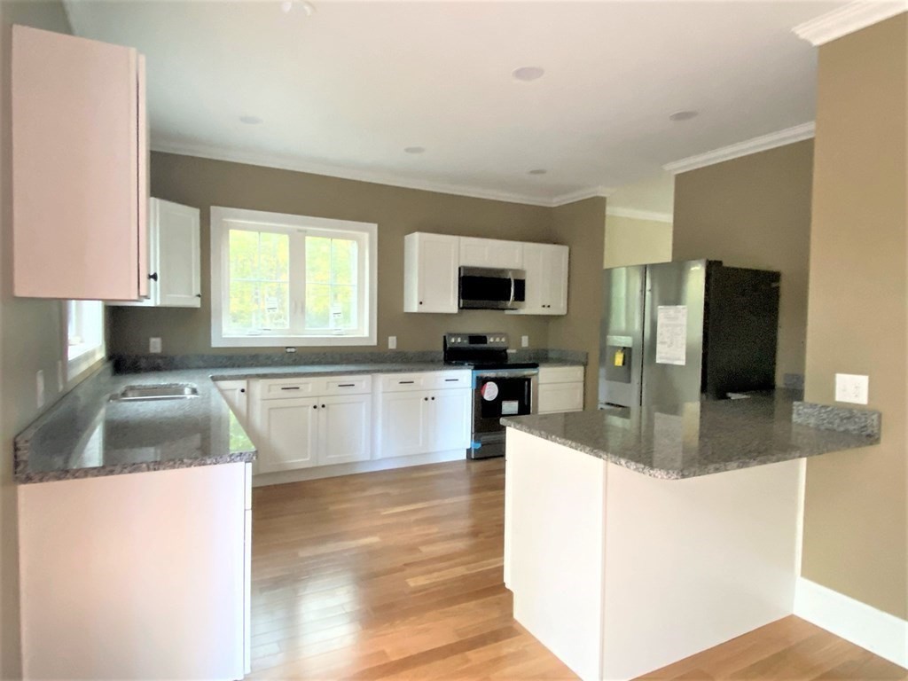 244 North Brayton Road Tiverton, RI 02878 - Photo 7 of 40 Gallery Image 7