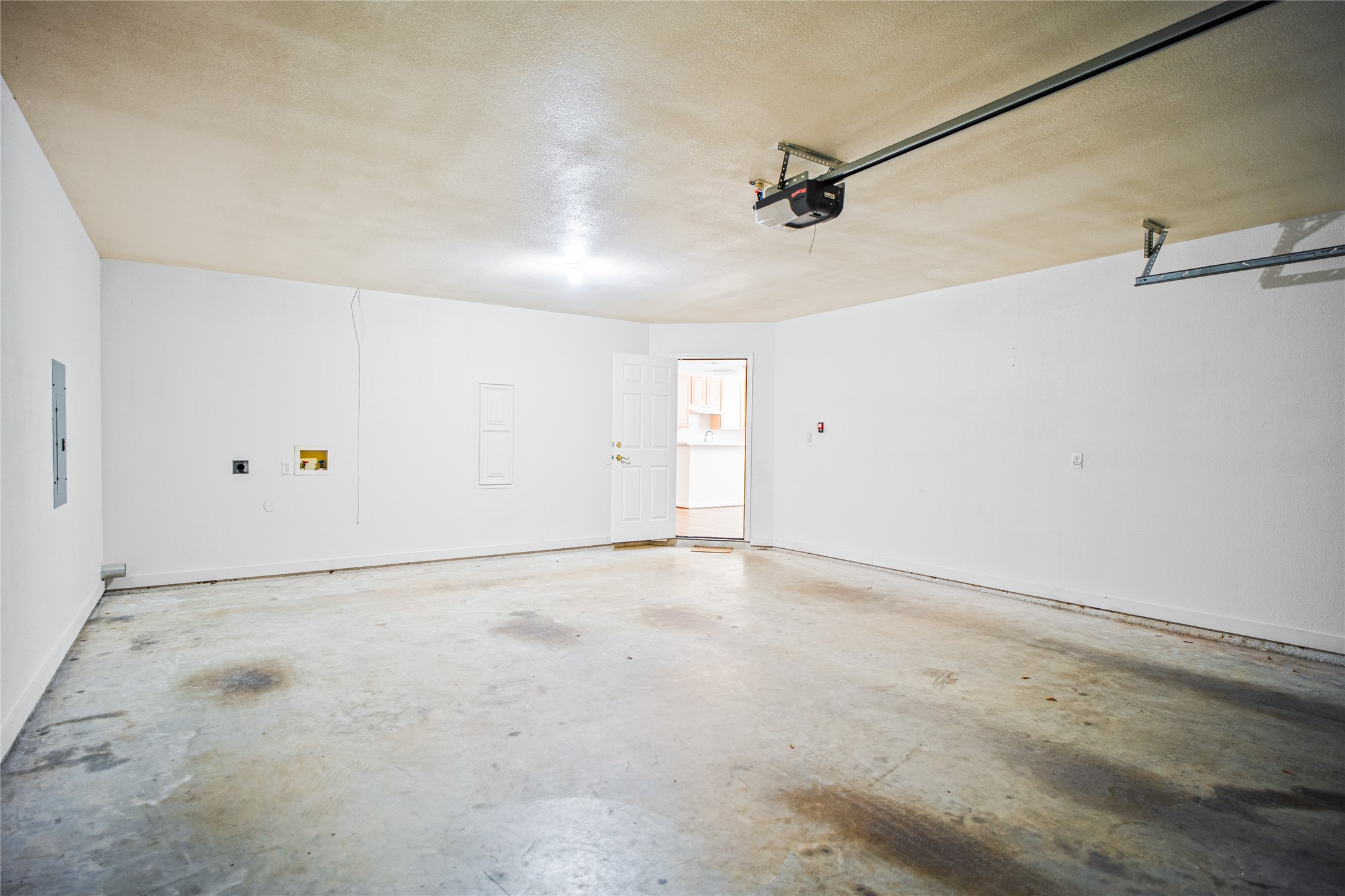 2224 Shady Tree Lane Conroe, TX 77301 - Photo 20 of 20 a view of an empty room