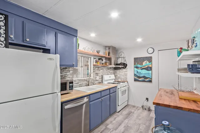 $21,000 | 4065 East University Drive, Unit 76, Mesa, AZ 85205