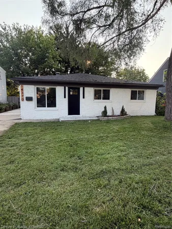 $215,000 | 14370 Pearl Street, Southgate, MI 48195