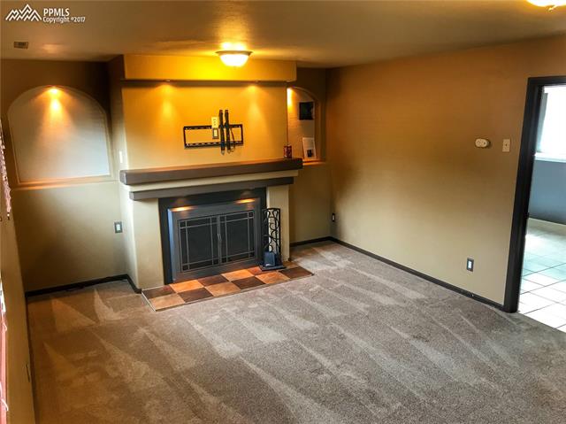 4667 Ridgeglen Road Colorado Springs, CO 80918 - Photo 16 of 24