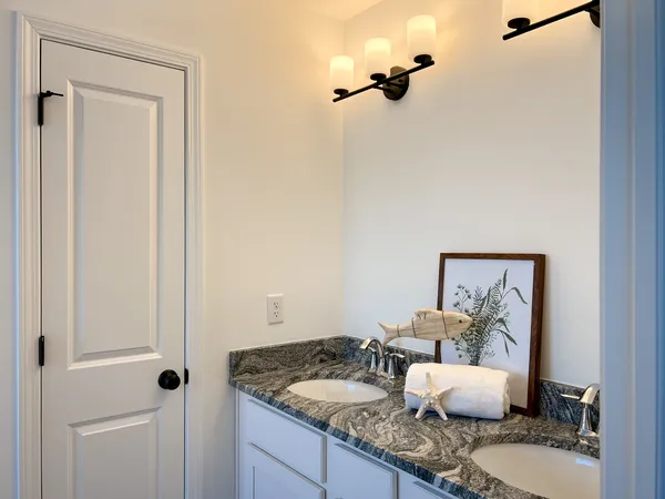 $499,990 | 11 Faiths Way, Bettendorf, IA 52722