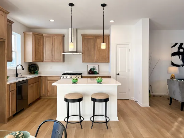 $499,990 | 11 Faiths Way, Bettendorf, IA 52722