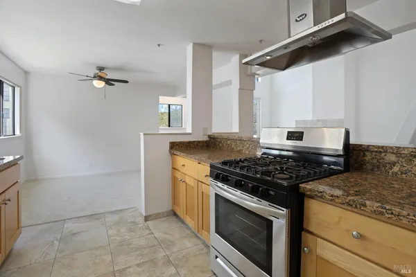 $2,450 | 219 Sea Crest Circle, Vallejo, CA 94590