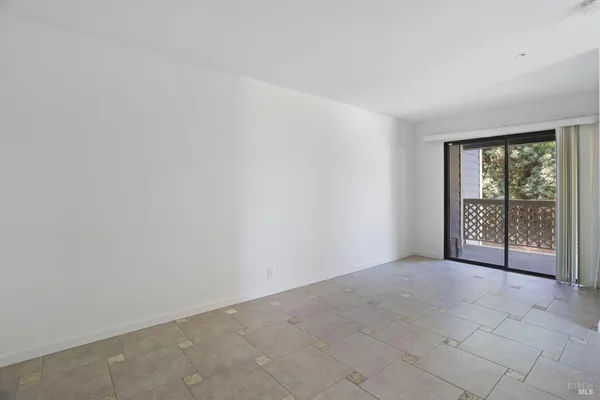 $2,450 | 219 Sea Crest Circle, Vallejo, CA 94590