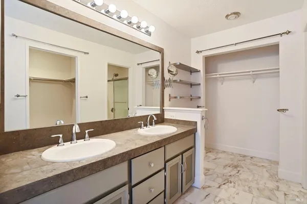 $2,450 | 219 Sea Crest Circle, Vallejo, CA 94590