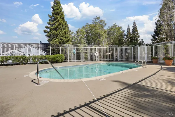 $2,450 | 219 Sea Crest Circle, Vallejo, CA 94590