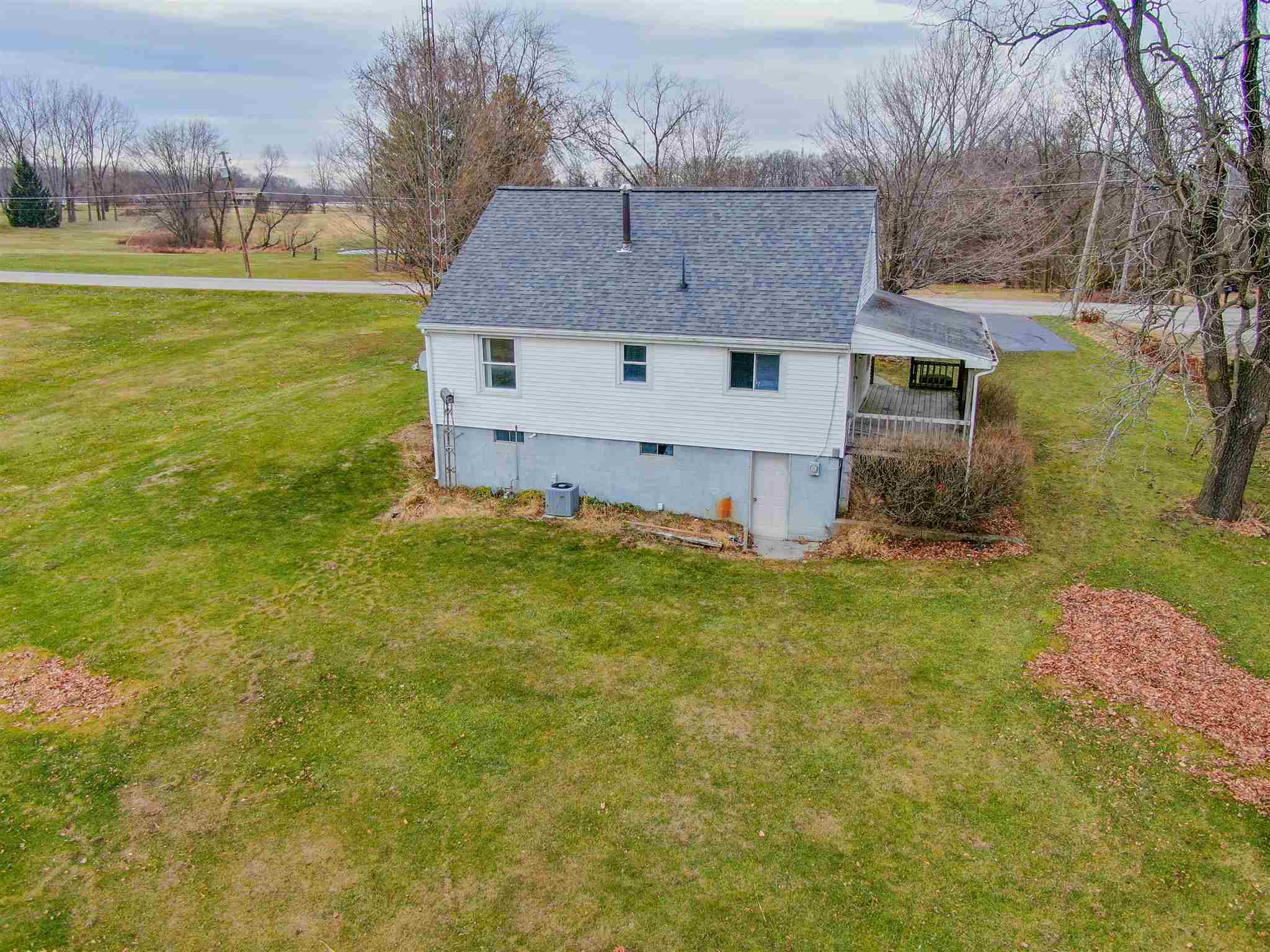 1190 East Bocock Road Marion, IN 46952 - Photo 4 of 28