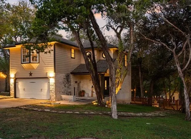 a front view of house with yard