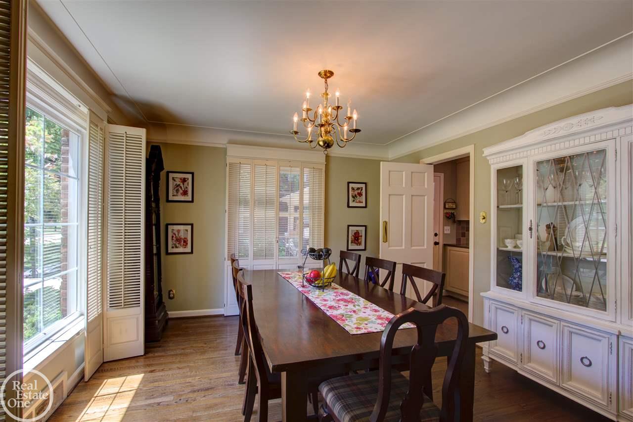 1130 South Oxford Road Grosse Pointe Woods, MI 48236 - Photo 18 of 48