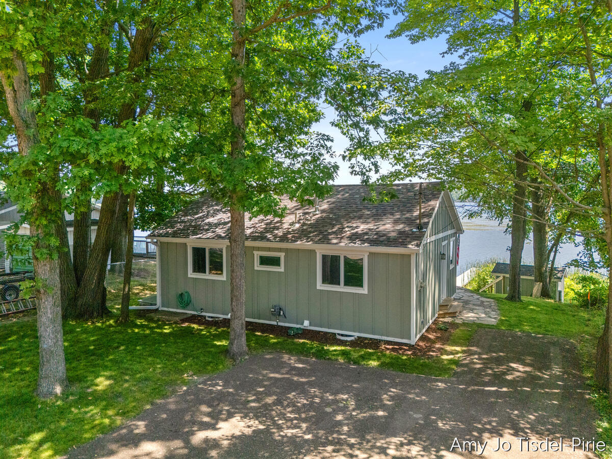 1760 South Colonel Point Crystal, MI 48818 - Photo 22 of 25 1760-S-Colonel_202
