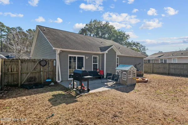 $2,050 | 105 Patriot Court, Havelock, NC 28532