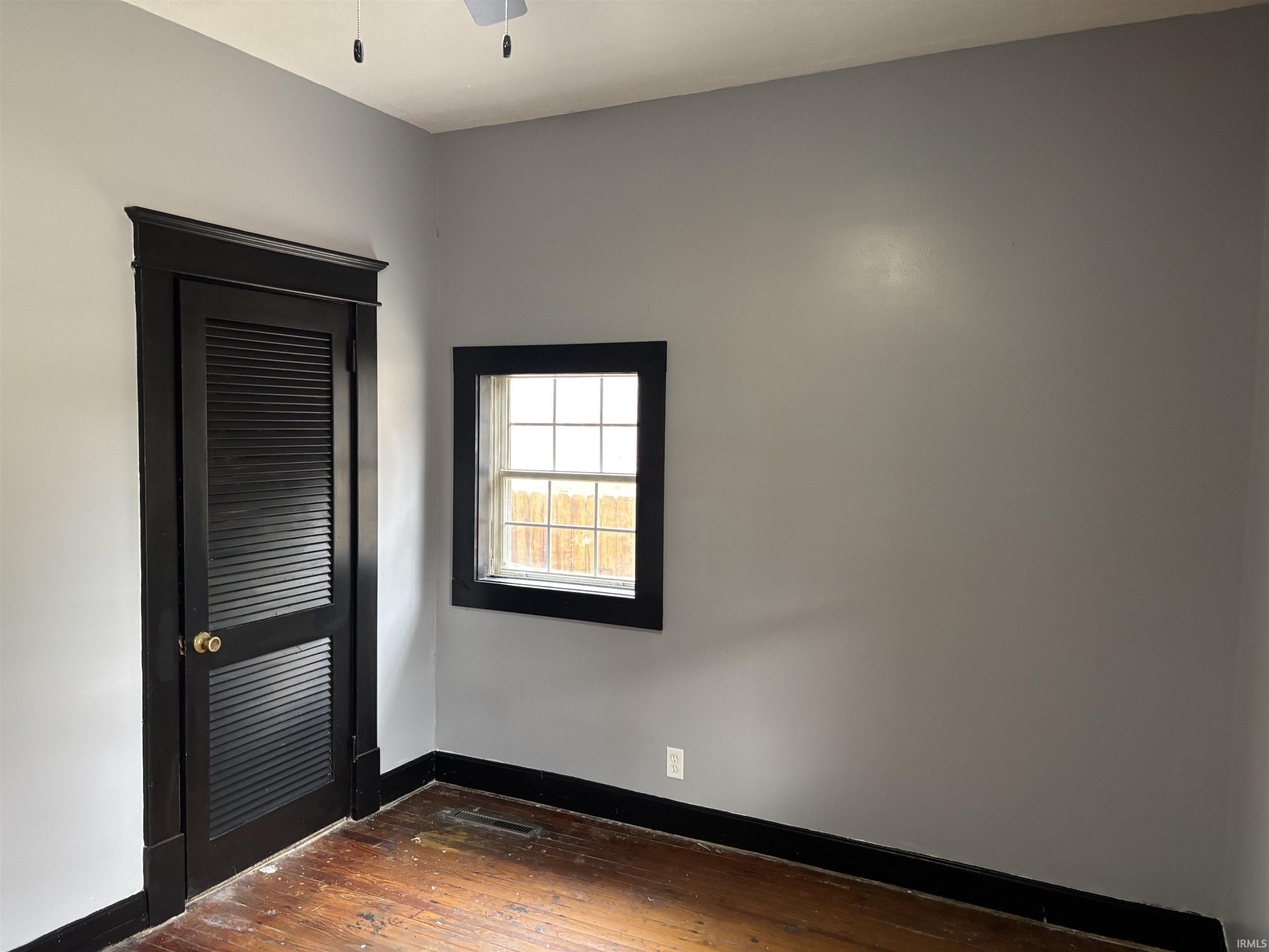 620 Main Street Grandview, IN 47615 - Photo 13 of 20