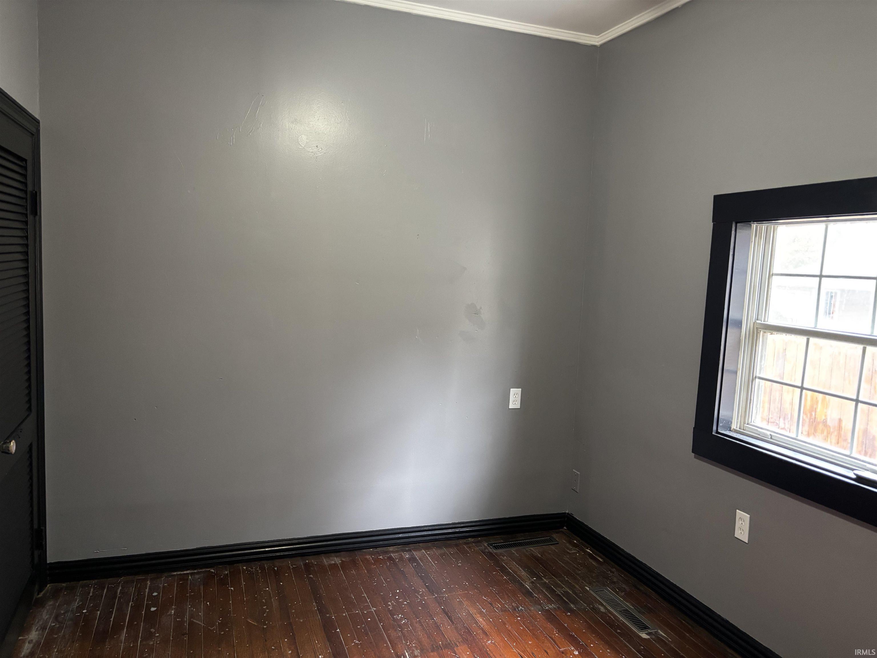 620 Main Street Grandview, IN 47615 - Photo 14 of 20