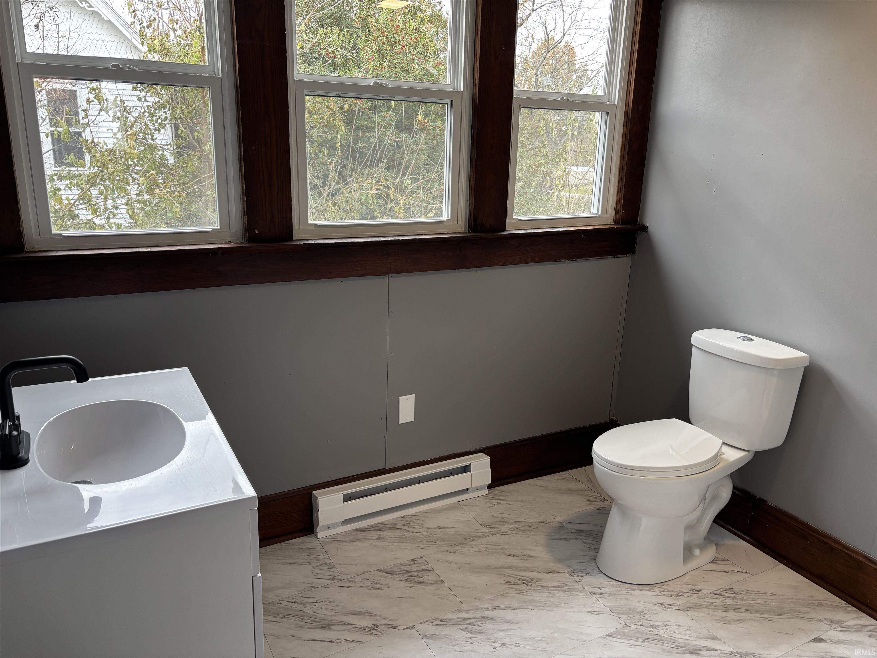 620 Main Street Grandview, IN 47615 - Photo 16 of 20