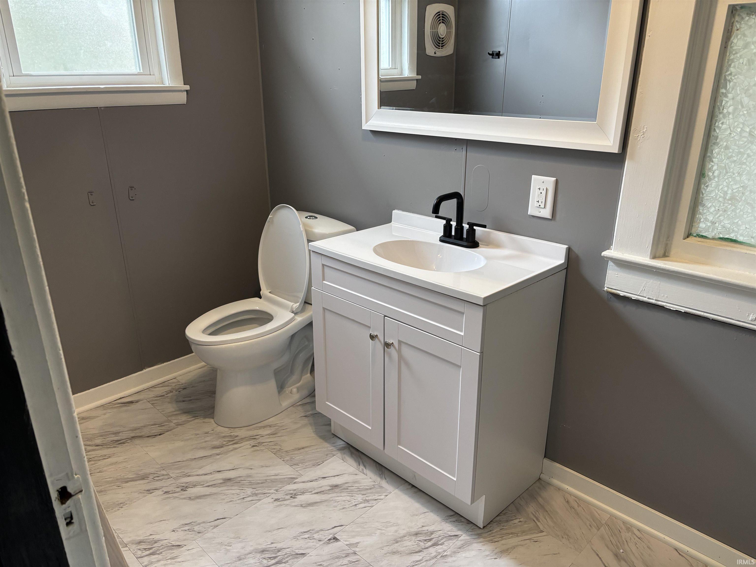 620 Main Street Grandview, IN 47615 - Photo 10 of 20