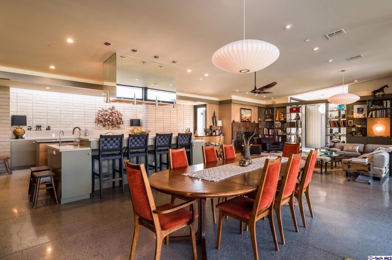 3645 Deerpass Road Glendale, CA 91208 - Photo 12 of 39 a dining room with furniture and window