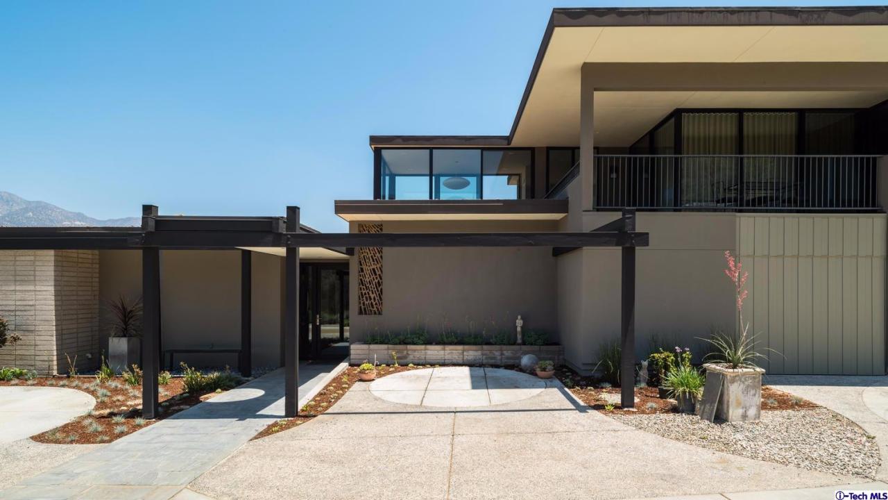 3645 Deerpass Road Glendale, CA 91208 - Photo 3 of 39