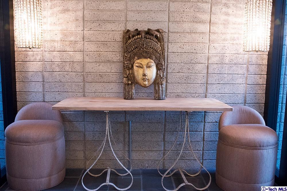 3645 Deerpass Road Glendale, CA 91208 - Photo 27 of 39 a bathroom with a sink and a mirror