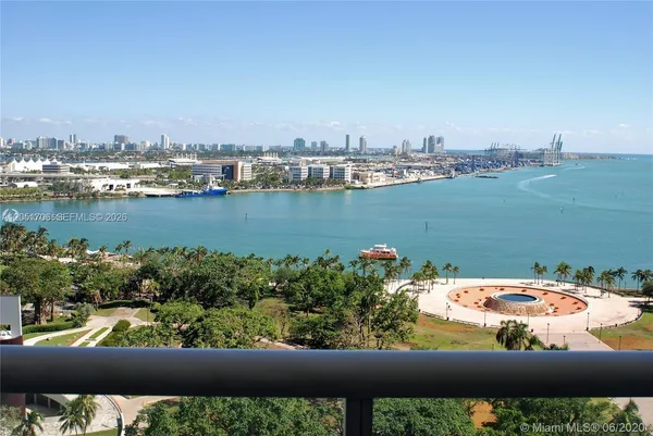 $7,000 | 50 Biscayne Boulevard, Unit 2810, Miami, FL 33132