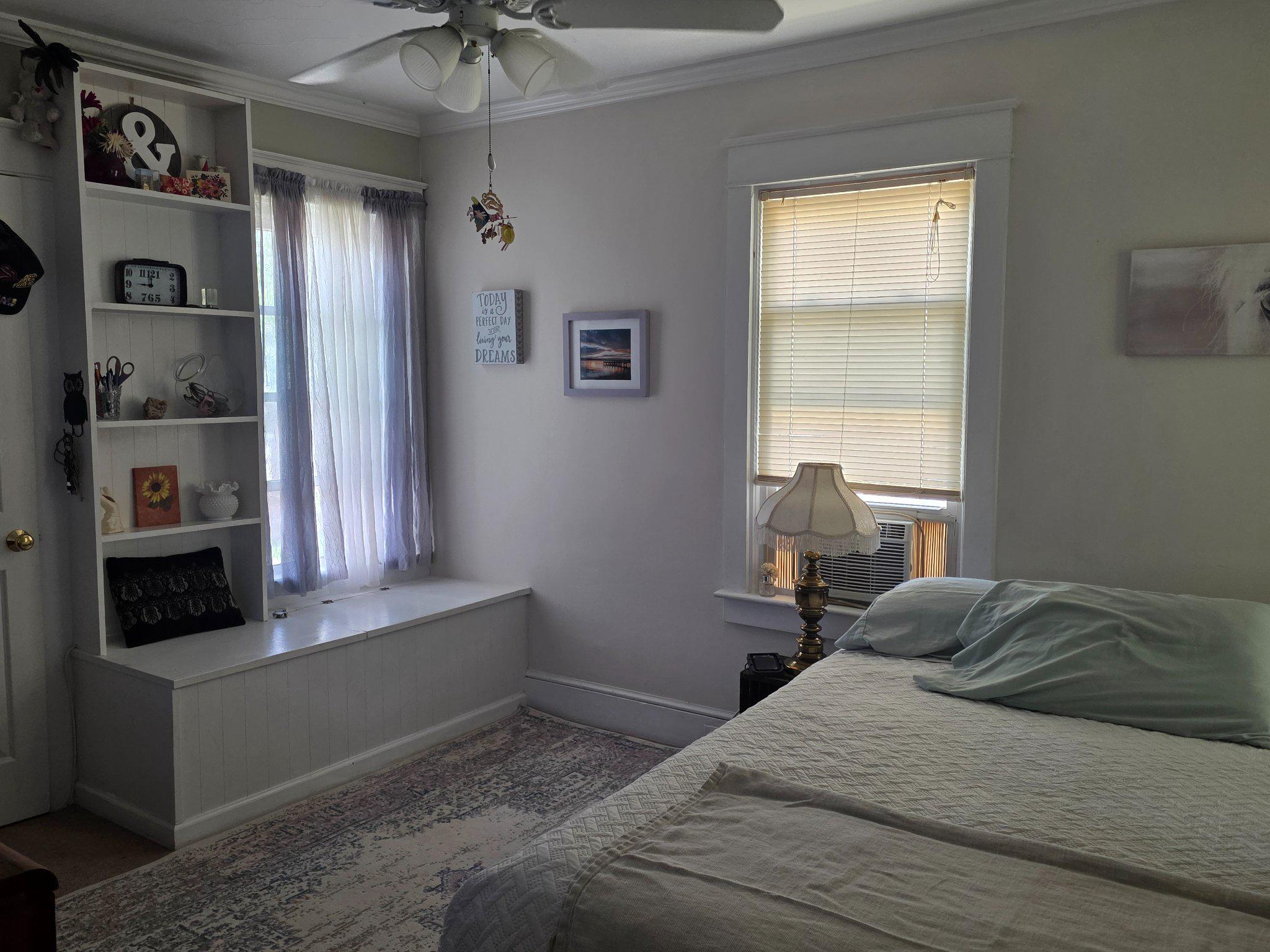 55 South Hazel Street Manheim, PA 17545 - Photo 25 of 36 Cozy 2nd bedroom with natural light.