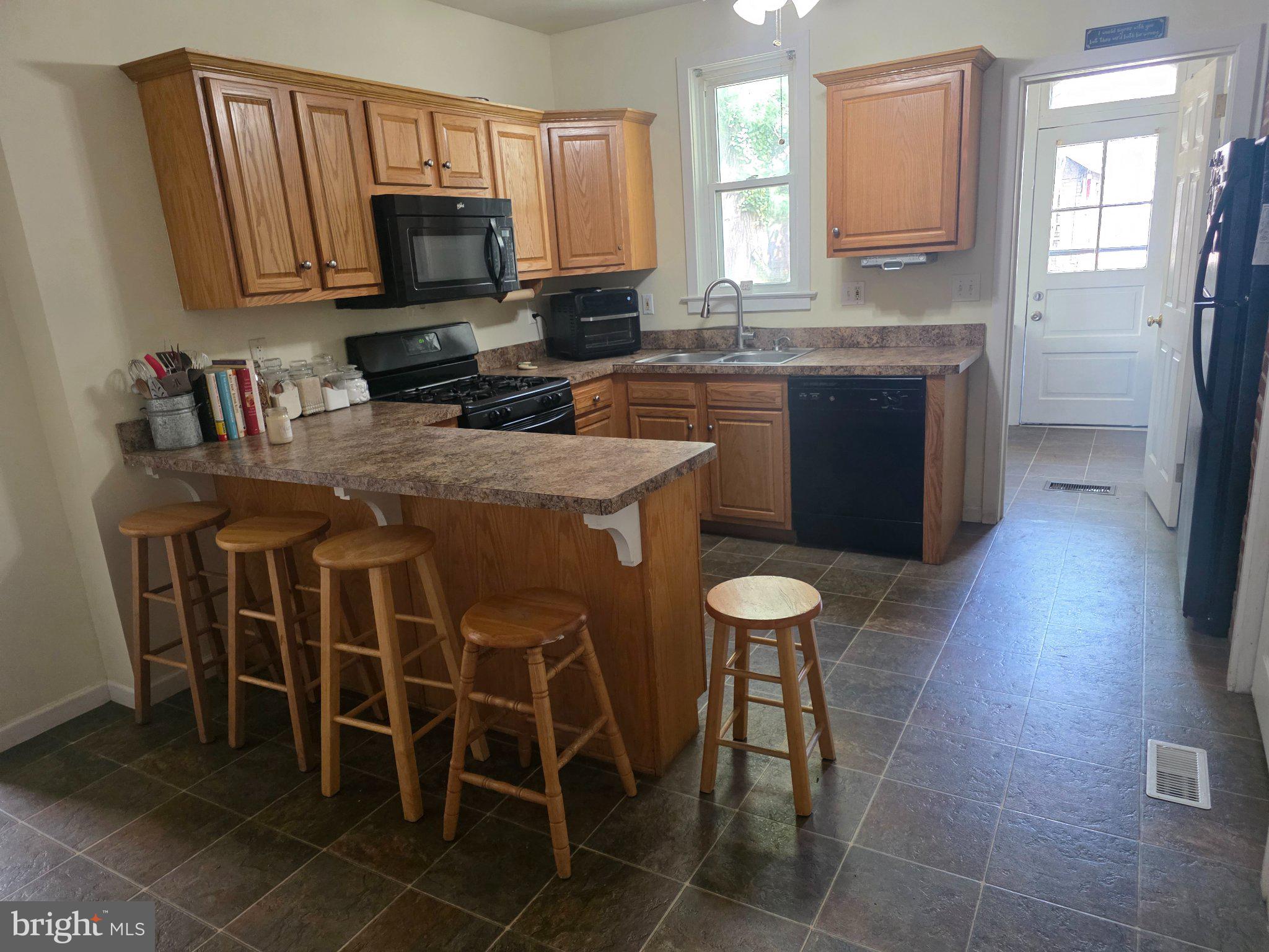55 South Hazel Street Manheim, PA 17545 - Photo 4 of 36 Warm and inviting kitchen space.