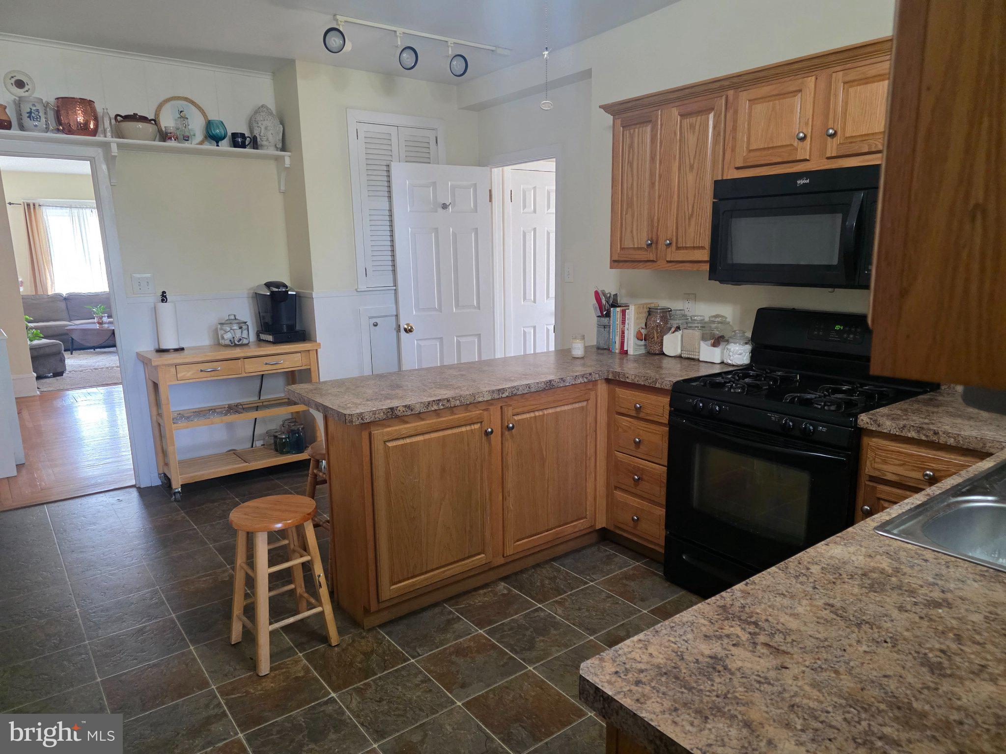55 South Hazel Street Manheim, PA 17545 - Photo 5 of 36 Warm and inviting kitchen space.