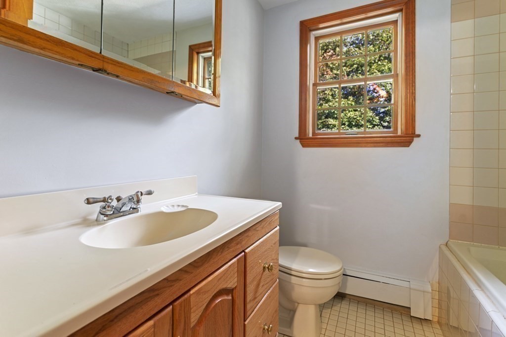 82 Spring Street Stoneham, MA 02180 - Photo 21 of 34 Gallery Image 21