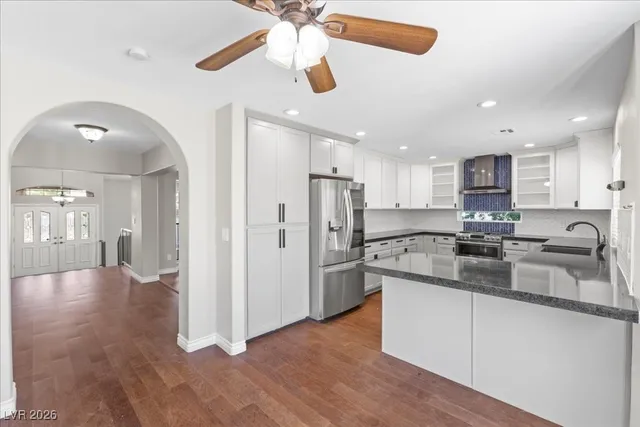 $2,800 | 2842 Via Florentine Street, Henderson, NV 89074