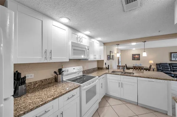 $270,000 | 36750 US Highway 19 North, Unit 2763, Palm Harbor, FL 34683