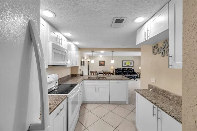 $270,000 | 36750 US Highway 19 North, Unit 2763, Palm Harbor, FL 34683