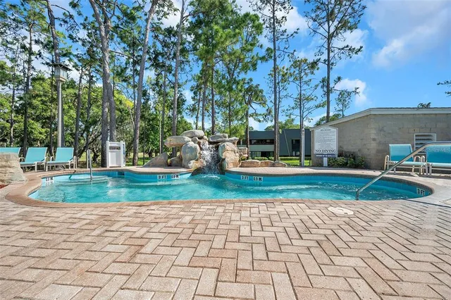 $270,000 | 36750 US Highway 19 North, Unit 2763, Palm Harbor, FL 34683