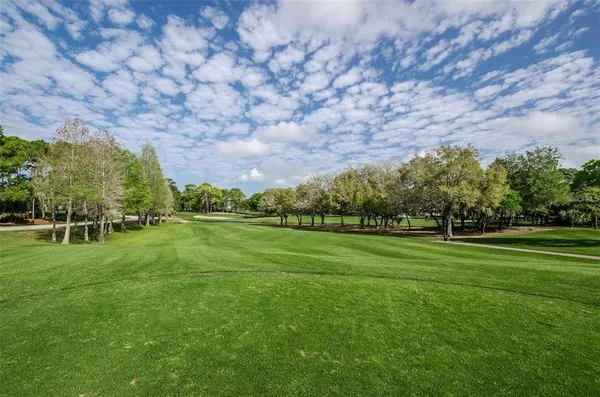 $270,000 | 36750 US Highway 19 North, Unit 2763, Palm Harbor, FL 34683