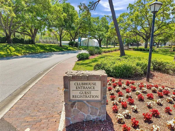 $270,000 | 36750 US Highway 19 North, Unit 2763, Palm Harbor, FL 34683