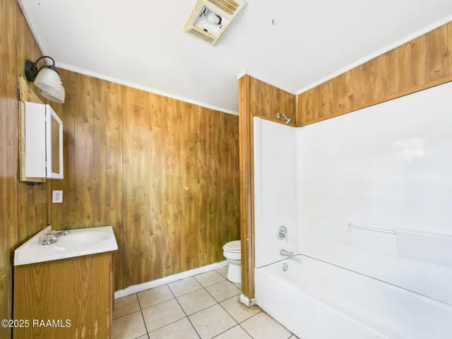 $850 | 111 Sternberg Drive, Lafayette, LA 70506