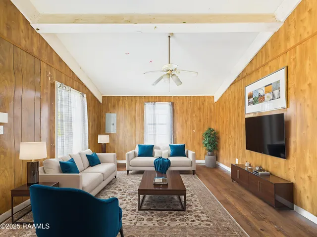 $850 | 111 Sternberg Drive, Lafayette, LA 70506