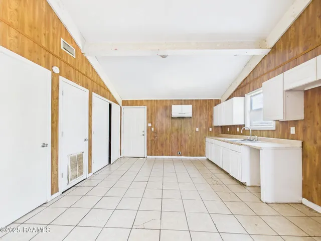 $850 | 111 Sternberg Drive, Lafayette, LA 70506