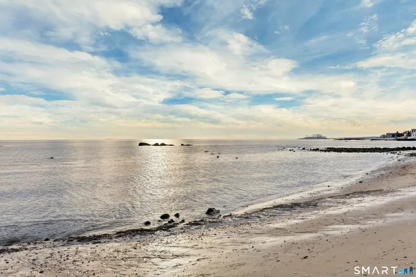 $3,850 | 31 Woodlawn Avenue, Madison, CT 06443