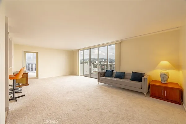 $4,200 | 2160 Century, Unit 1002, Los Angeles, CA 90067
